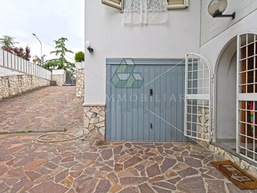 Immagine 37 di Casa bifamiliare in vendita  in Via Francesco Petrarca a Tivoli