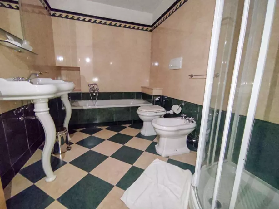 Immagine 25 di Hotel in vendita  in via Mancini a Sant'angelo In Vado