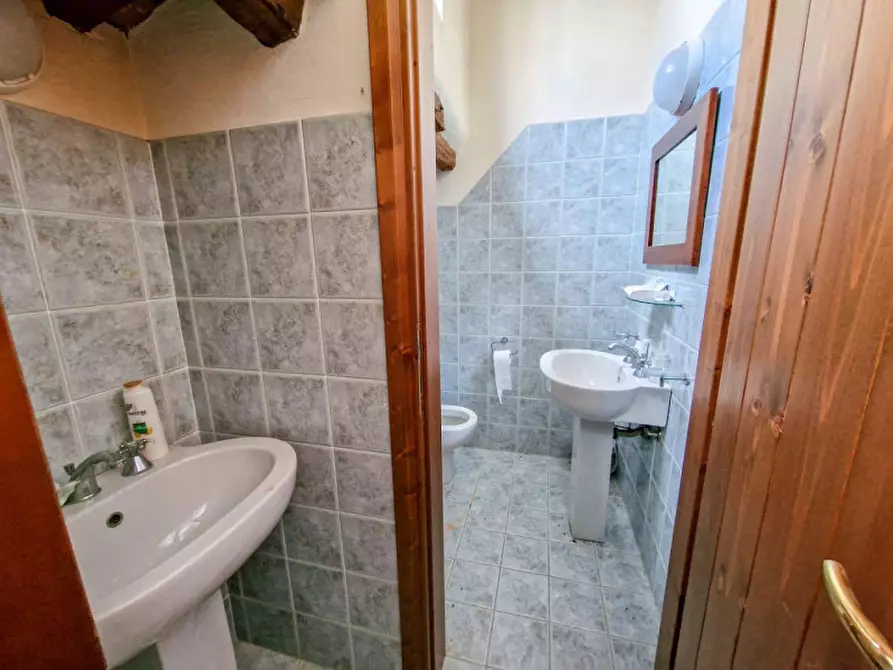 Immagine 28 di Hotel in vendita  in via Mancini a Sant'angelo In Vado