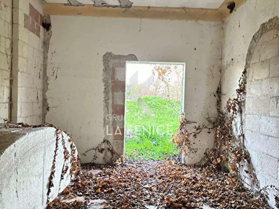 Immagine 23 di Rustico / casale in vendita  in contrada ulmo a Martina Franca