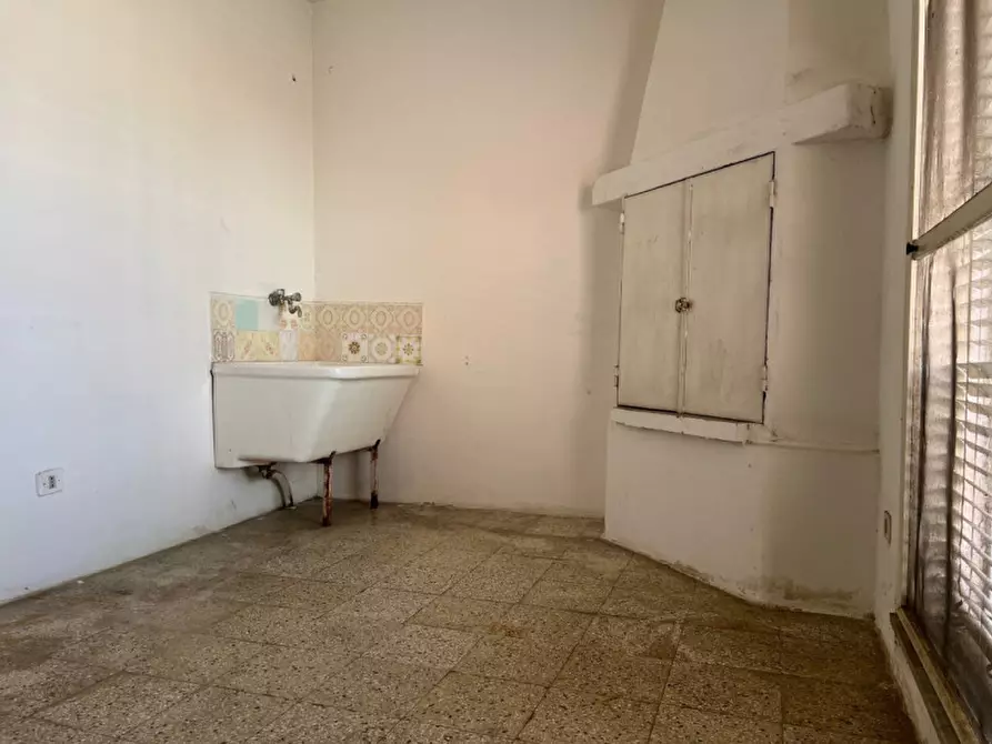 Immagine 2 di Casa indipendente in vendita  in Via Roma a Supersano
