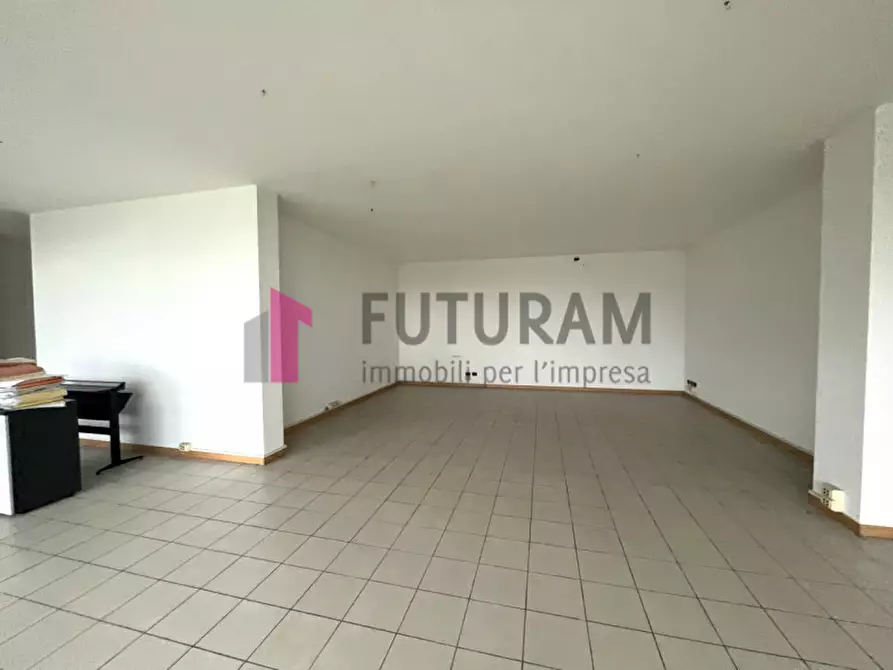 Immagine 5 di Ufficio in affitto  in via del santo a Limena