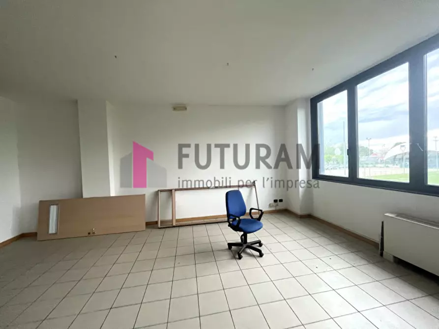 Immagine 7 di Ufficio in affitto  in via del santo a Limena