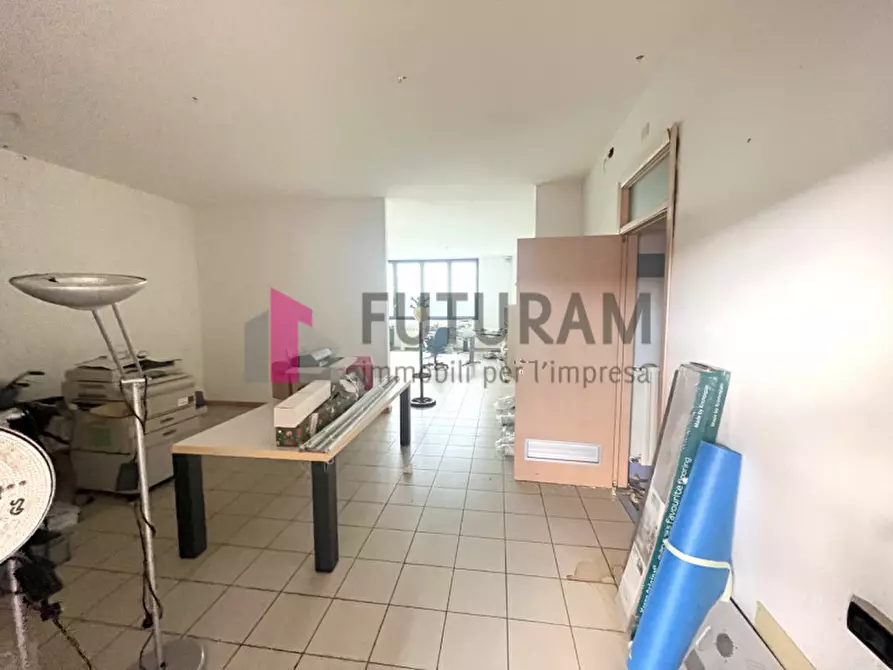 Immagine 12 di Ufficio in affitto  in via del santo a Limena