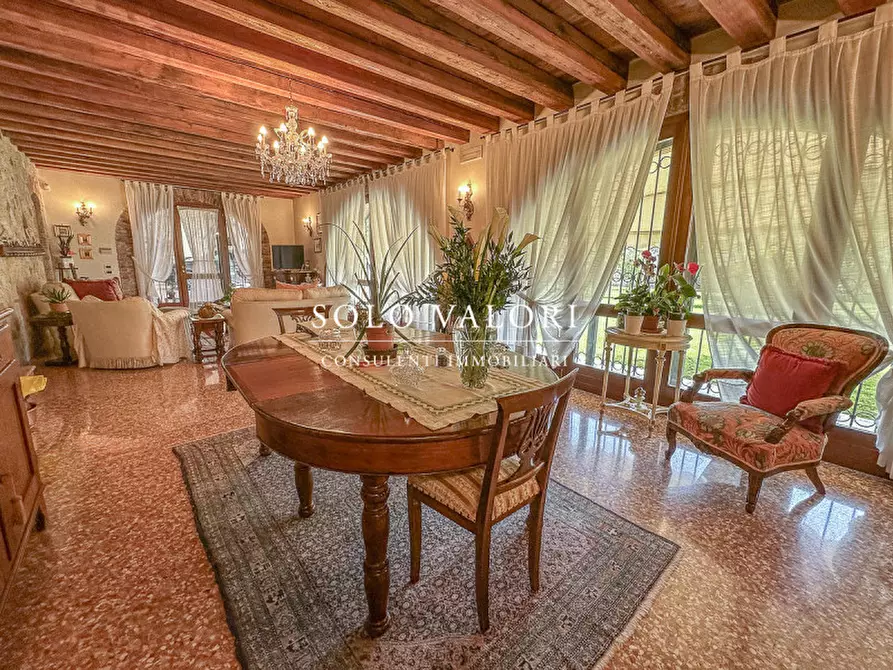 Immagine 3 di Rustico / casale in vendita  in Viale Asiago a Bassano Del Grappa