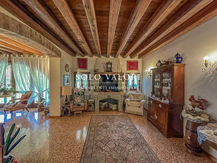 Immagine 5 di Rustico / casale in vendita  in Viale Asiago a Bassano Del Grappa