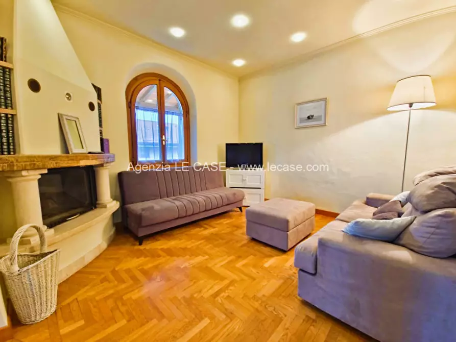 Immagine 4 di Villa in vendita  in via Spinetti a Forte Dei Marmi