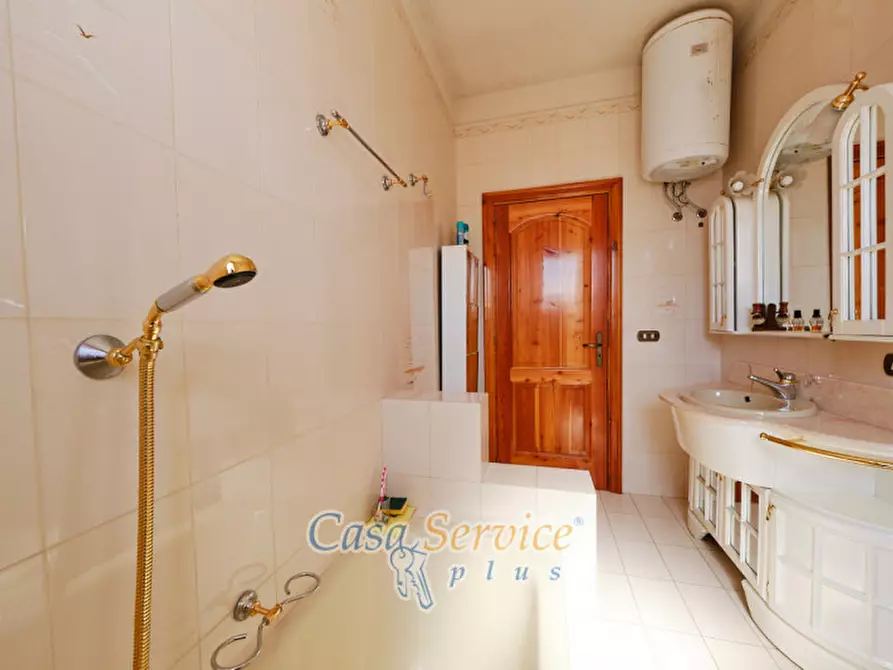 Immagine 26 di Casa indipendente in vendita  in Via Antonio Lenio a Parabita