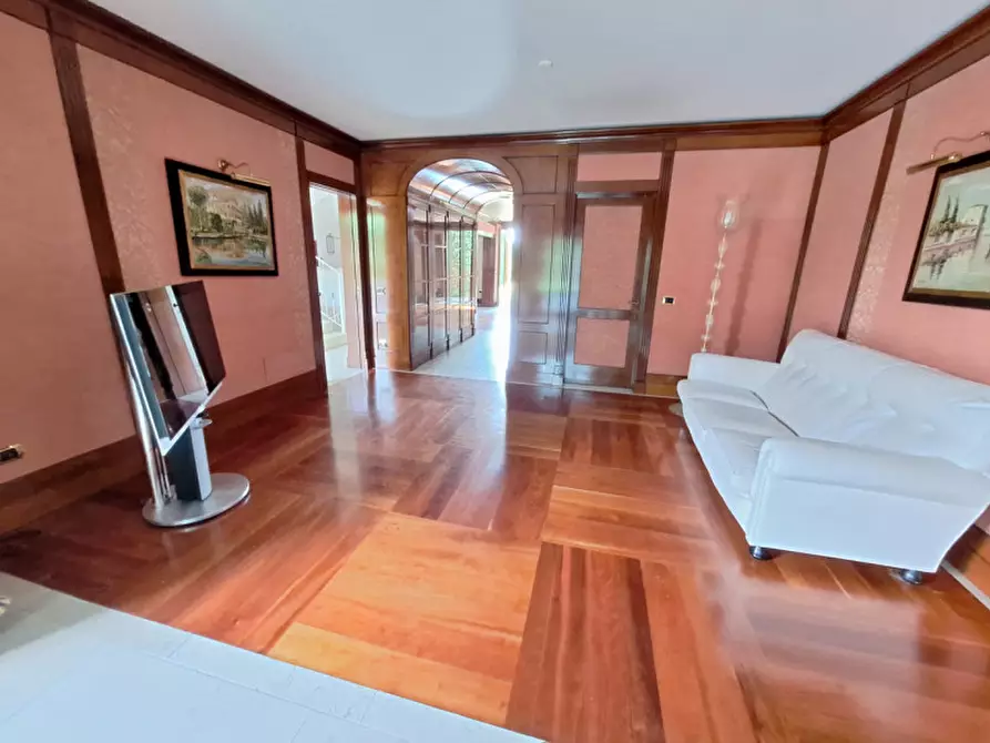 Immagine 41 di Villa in vendita  in strada di bertesina a Vicenza