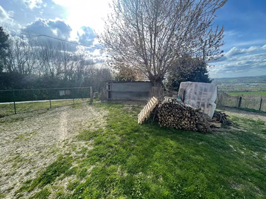 Immagine 10 di Rustico / casale in vendita  a Senigallia