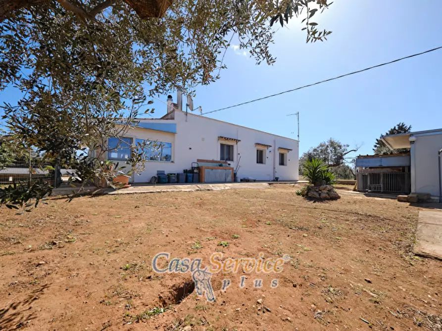 Immagine 1 di Villa in vendita  in Contrada Raho a Gallipoli