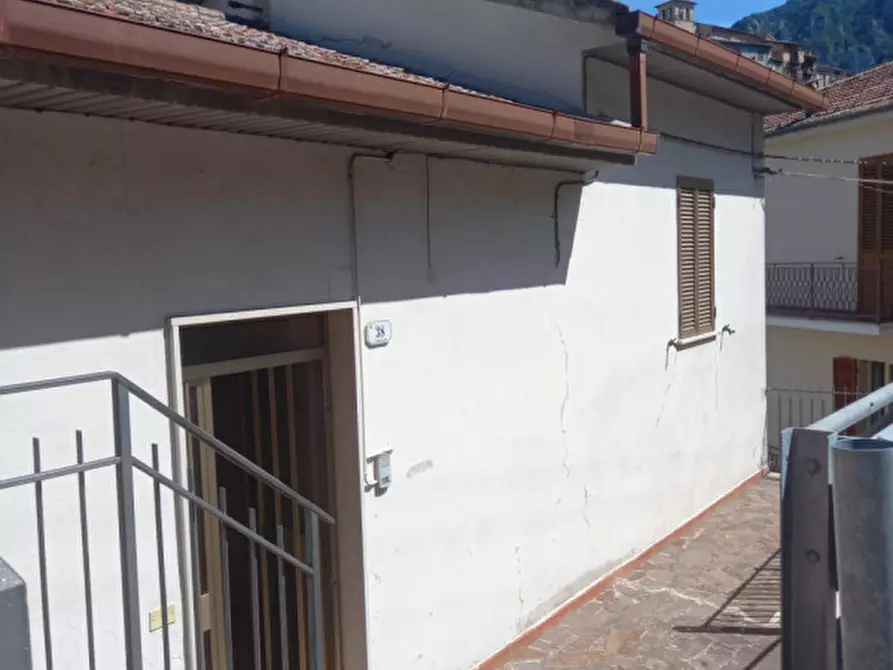 Immagine 2 di Villetta a schiera in vendita  in Via Edmondo De Amicis a Terni