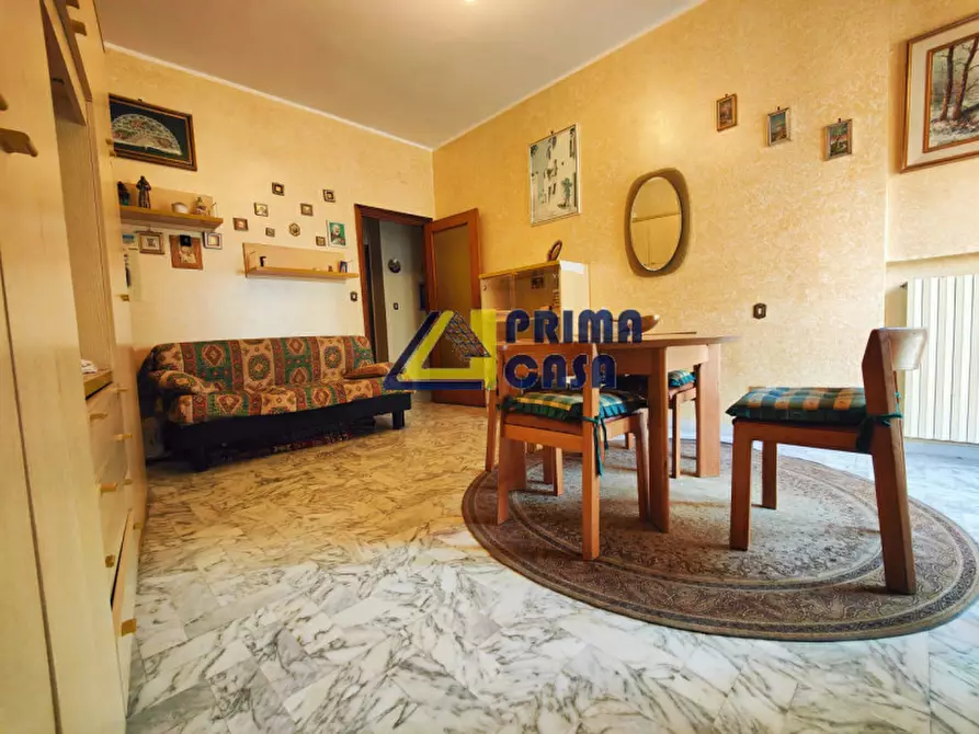 Immagine 1 di Appartamento in vendita  in via acri a Catanzaro
