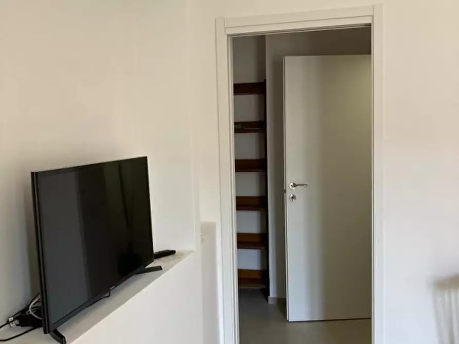 Immagine 7 di Appartamento in vendita  in Via Tavazzano a Milano