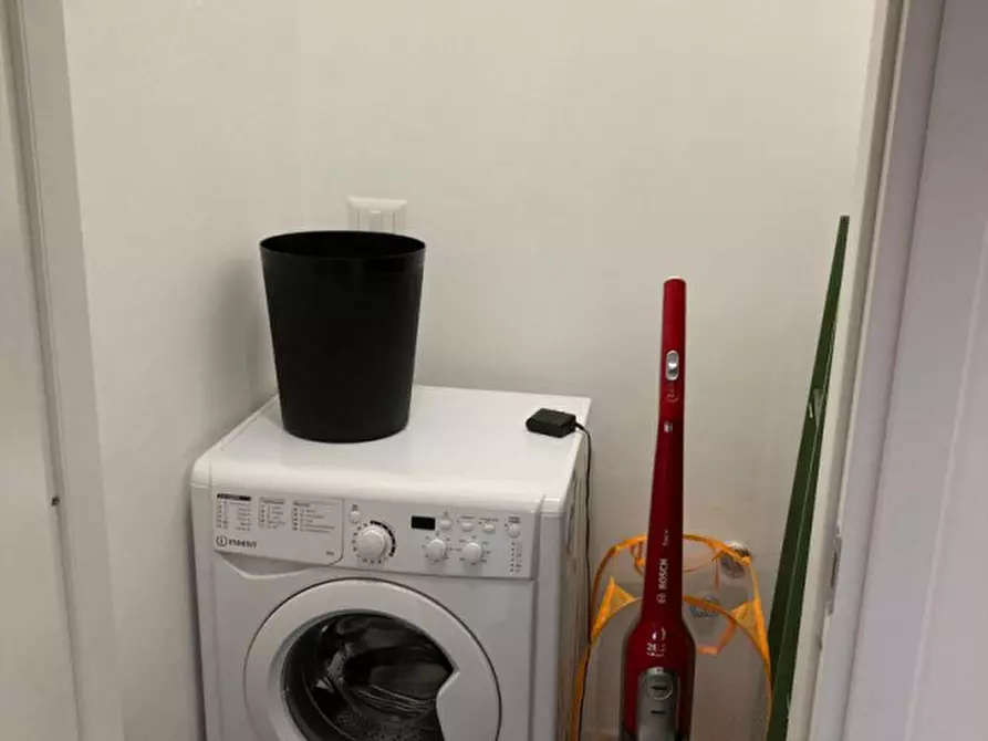 Immagine 9 di Appartamento in vendita  in Via Tavazzano a Milano