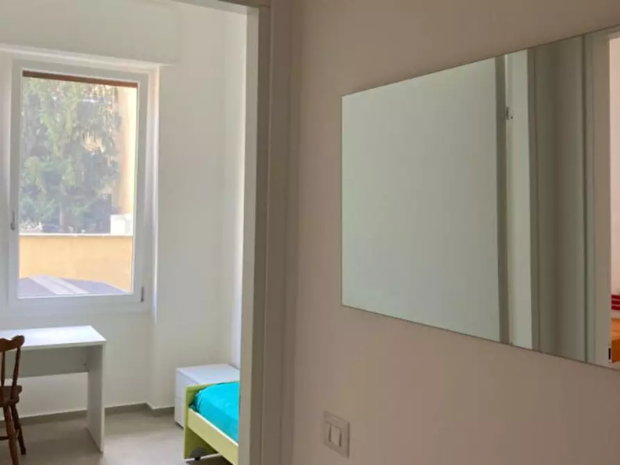 Immagine 10 di Appartamento in vendita  in Via Tavazzano a Milano