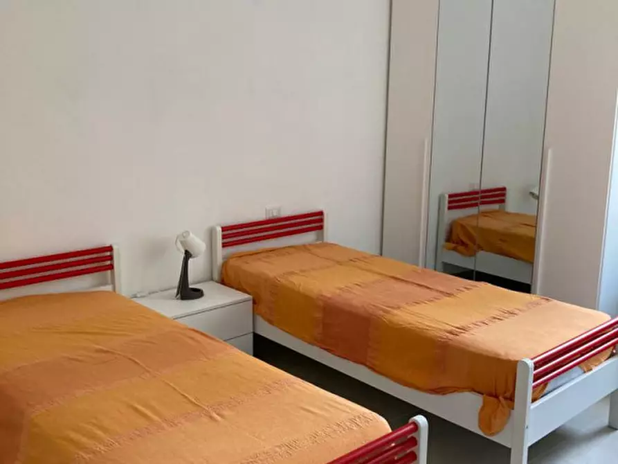 Immagine 13 di Appartamento in vendita  in Via Tavazzano a Milano