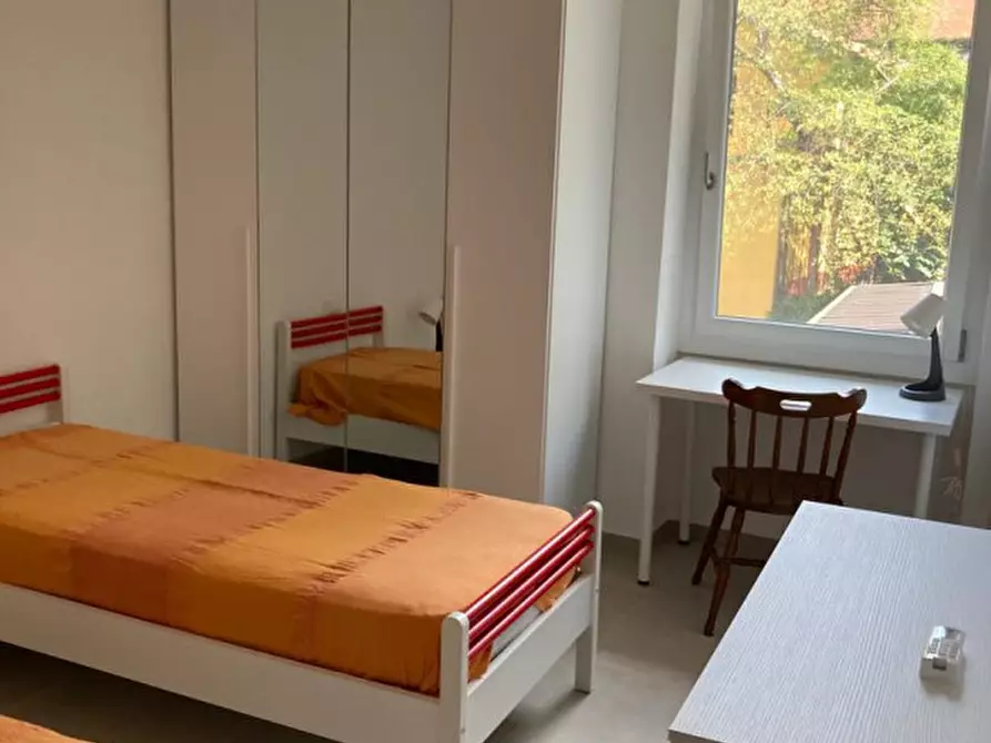 Immagine 17 di Appartamento in vendita  in Via Tavazzano a Milano