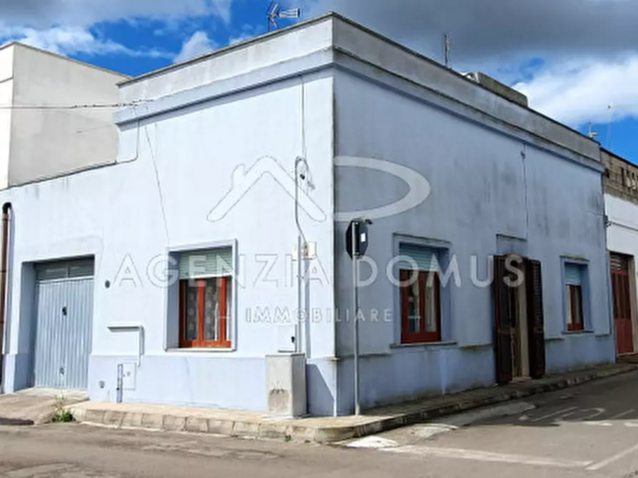 Immagine 1 di Casa indipendente in vendita  in via Gorizia 31 a Racale