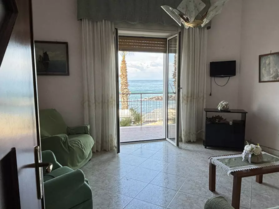 Immagine 1 di Appartamento in vendita  in VIA LITORANEA a Torre Del Greco