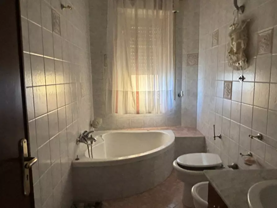 Immagine 11 di Appartamento in vendita  in VIA LITORANEA a Torre Del Greco