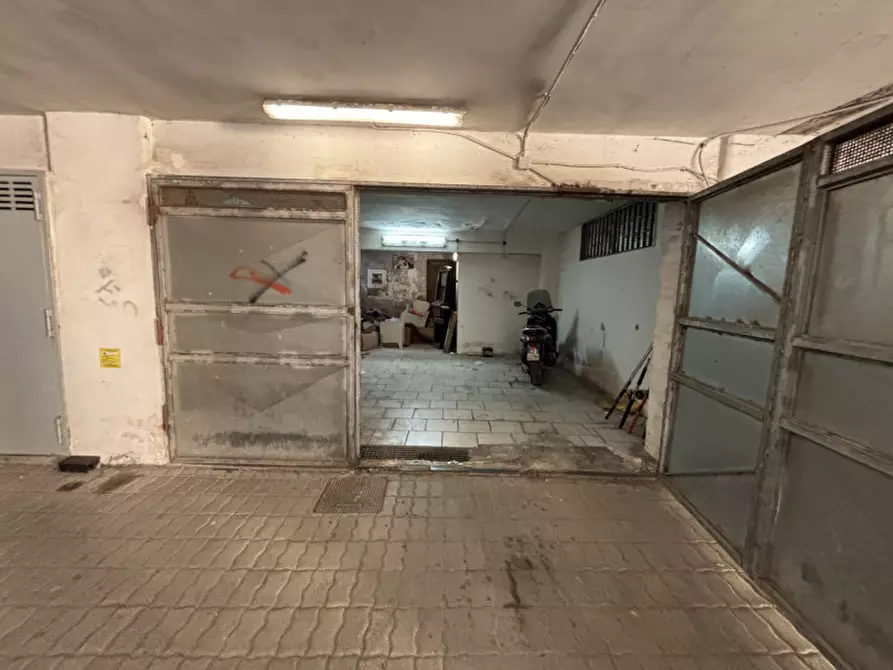 Immagine 15 di Appartamento in vendita  in VIA LITORANEA a Torre Del Greco