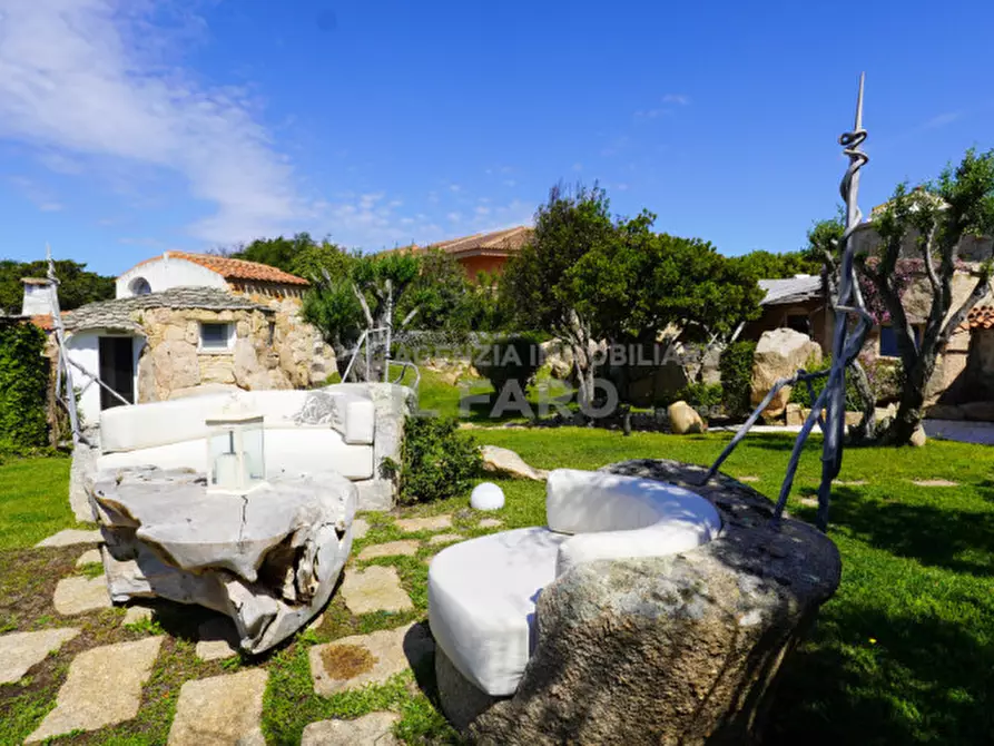 Immagine 8 di Villa in vendita  in Regione Gambino a La Maddalena