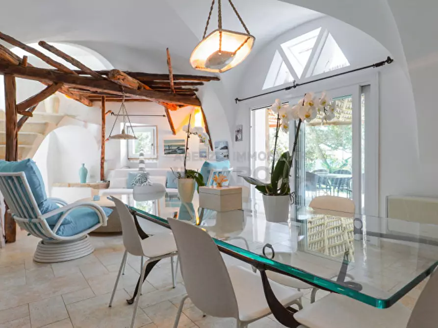 Immagine 30 di Villa in vendita  in Regione Gambino a La Maddalena