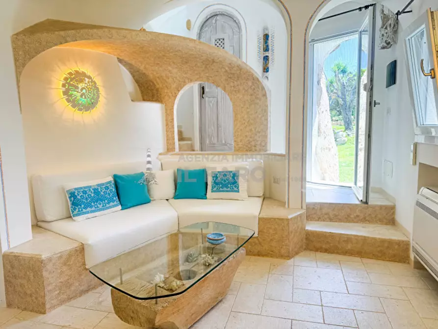 Immagine 43 di Villa in vendita  in Regione Gambino a La Maddalena