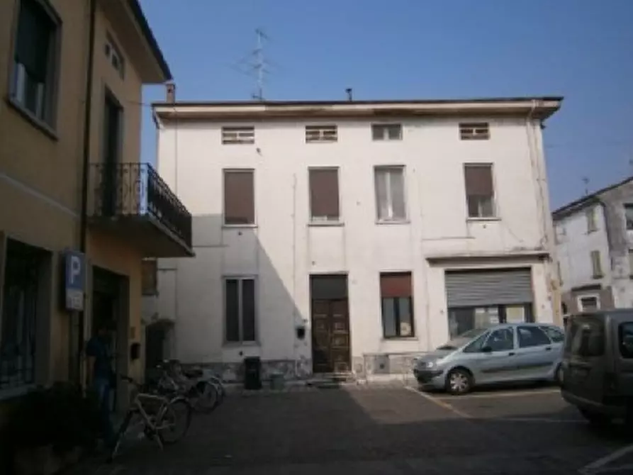 Immagine 1 di Appartamento in vendita  in PIAZZA TESSAROLI 5 a Canneto Sull'oglio