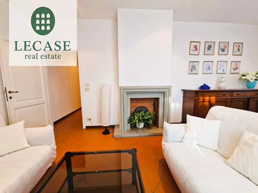 Immagine 8 di Appartamento in vendita  in via Crispi a Forte Dei Marmi