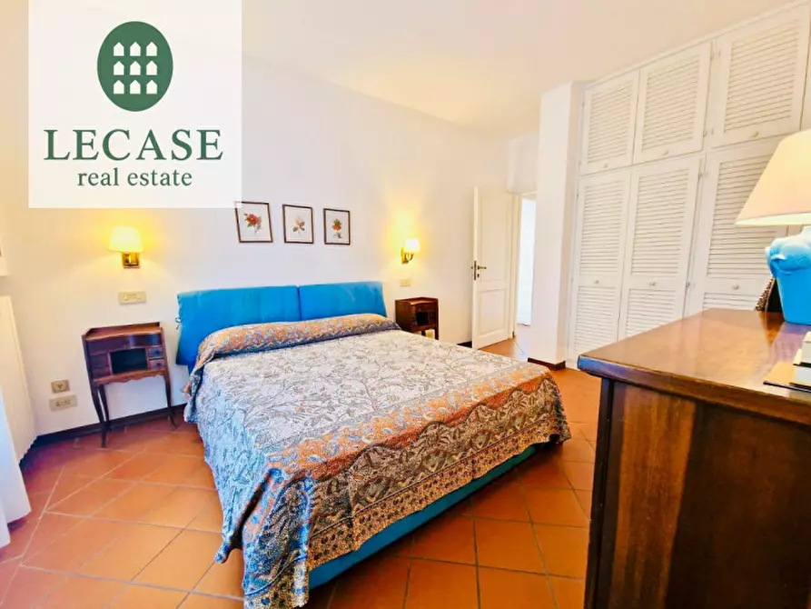 Immagine 22 di Appartamento in vendita  in via Crispi a Forte Dei Marmi