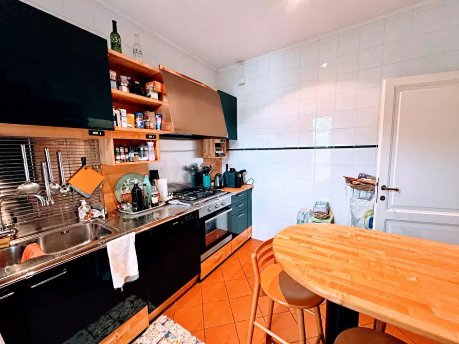 Immagine 11 di Appartamento in vendita  in via Crispi a Forte Dei Marmi