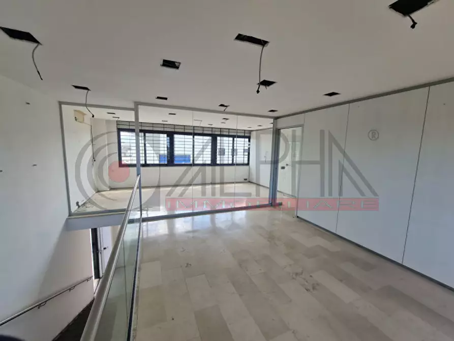 Immagine 15 di Capannone industriale in affitto  in VIA DELLE ARANCE a Pomezia