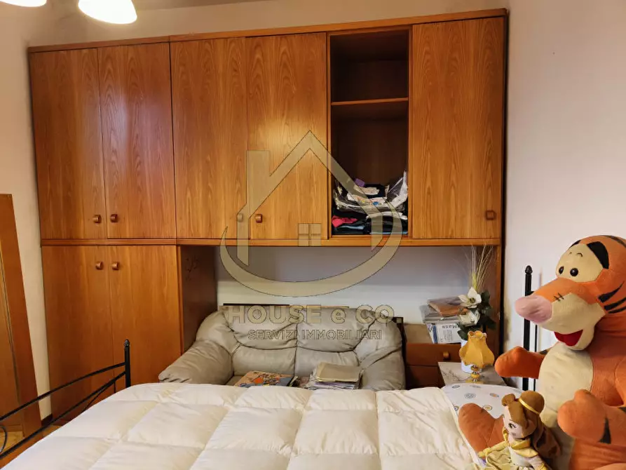 Immagine 20 di Villa in vendita  in Via Quattro Novembre a Parona