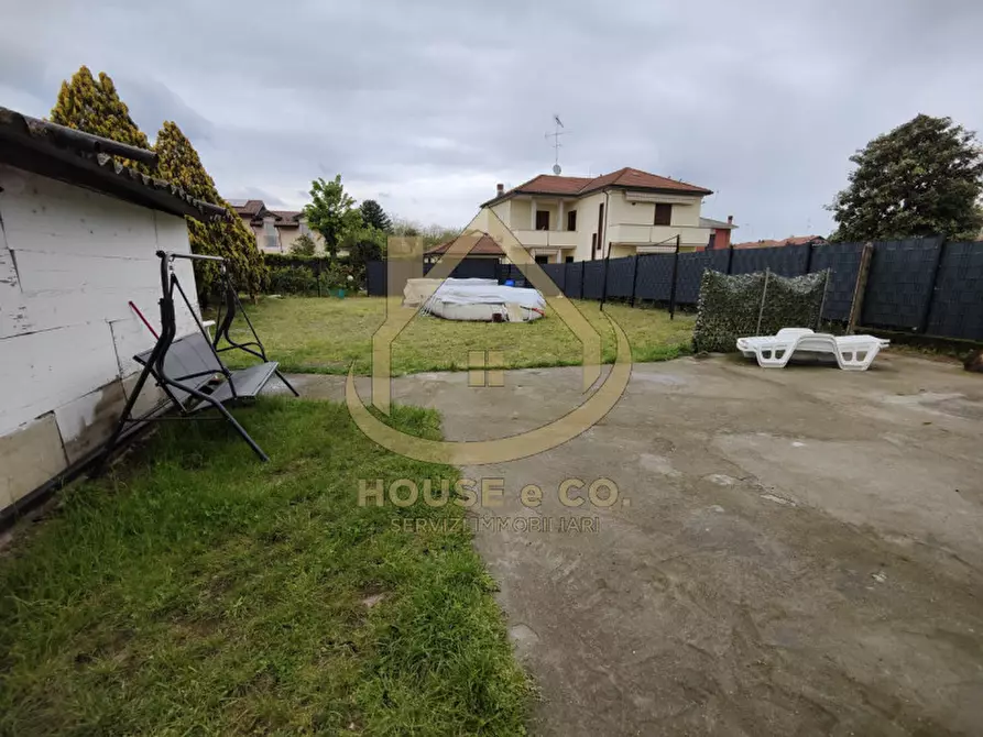 Immagine 34 di Villa in vendita  in Via Quattro Novembre a Parona