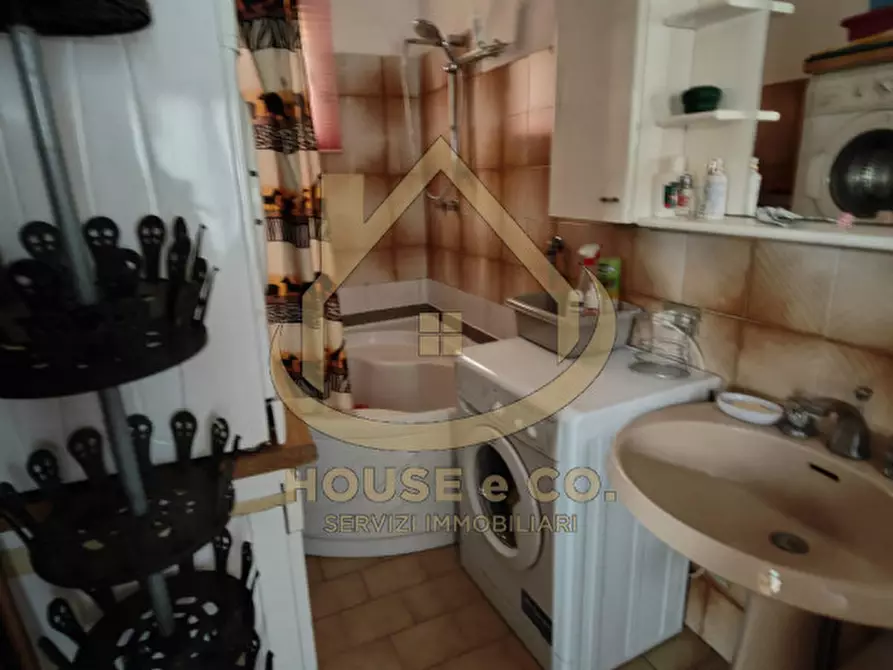 Immagine 47 di Villa in vendita  in Via Quattro Novembre a Parona