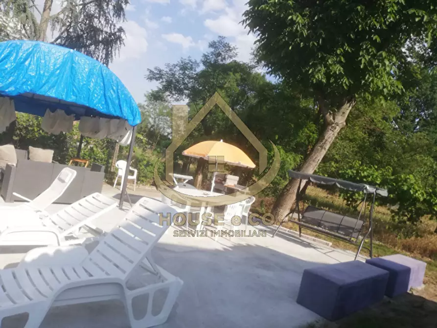 Immagine 55 di Villa in vendita  in Via Quattro Novembre a Parona
