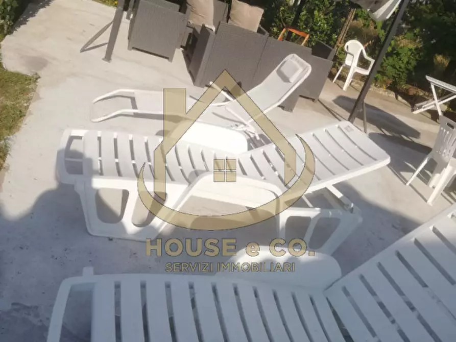 Immagine 56 di Villa in vendita  in Via Quattro Novembre a Parona