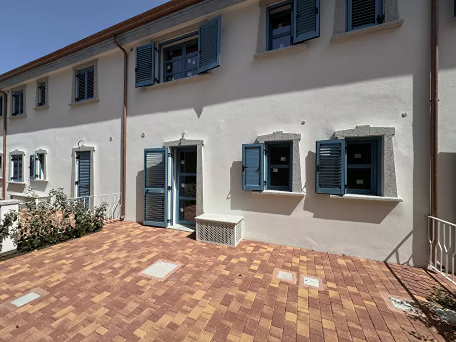 Immagine 1 di Appartamento in vendita  in Via Santa Giusta a Siniscola