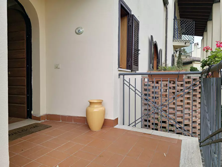 Immagine 6 di Casa bifamiliare in vendita  in via Giuseppe Lazzati a Roma