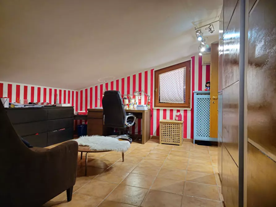 Immagine 109 di Casa bifamiliare in vendita  in via Giuseppe Lazzati a Roma