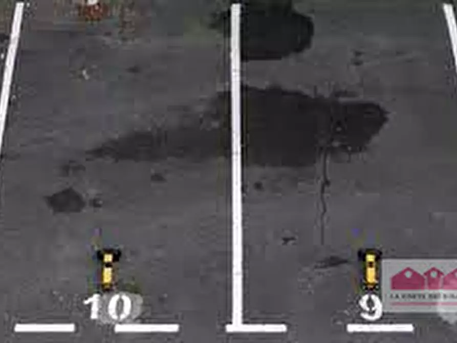 Immagine 5 di Posto auto in vendita  in Via Pacinotti a Vicenza