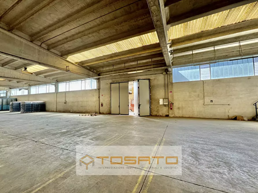 Immagine 4 di Capannone industriale in affitto  a Oppeano