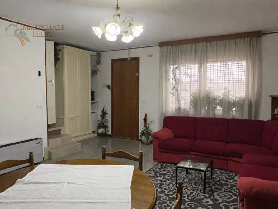 Immagine 4 di Villetta a schiera in vendita  in Via Generale Carlo Alberto Dalla Chiesa a Pescantina