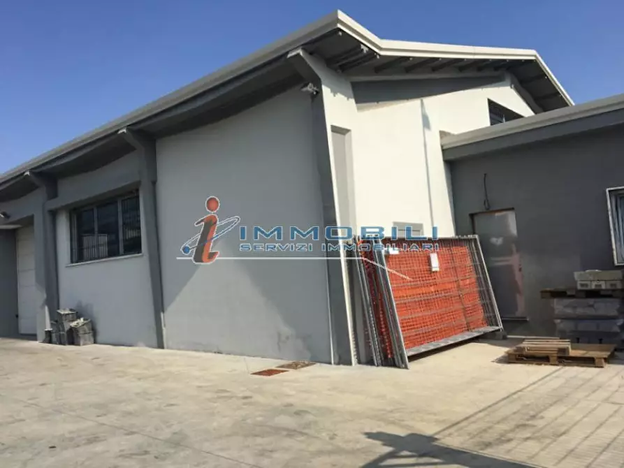 Immagine 3 di Laboratorio in affitto  in VIA ABRUZZI a San Giuliano Milanese