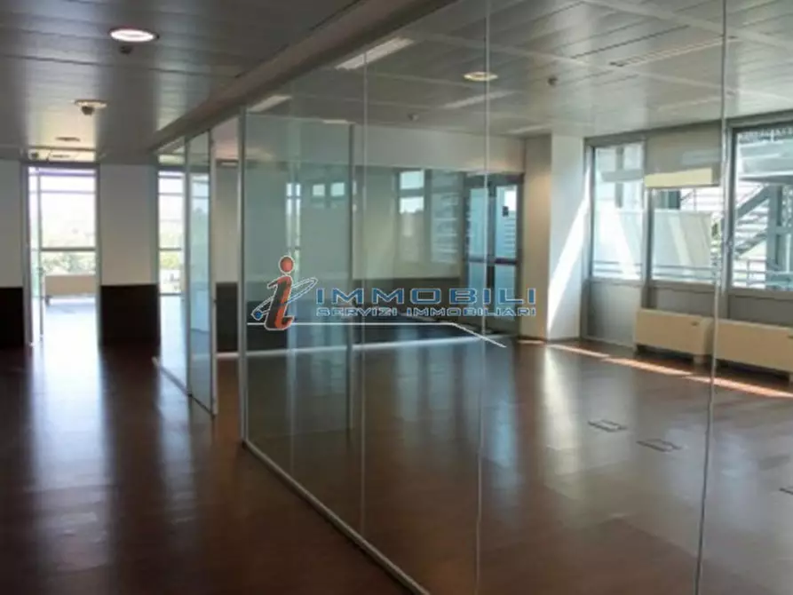 Immagine 12 di Ufficio in affitto  in VIA BAZZI CARLO a Milano