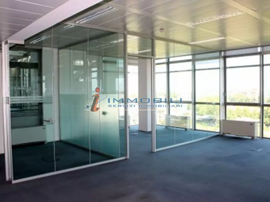 Immagine 16 di Ufficio in affitto  in VIA BAZZI CARLO a Milano