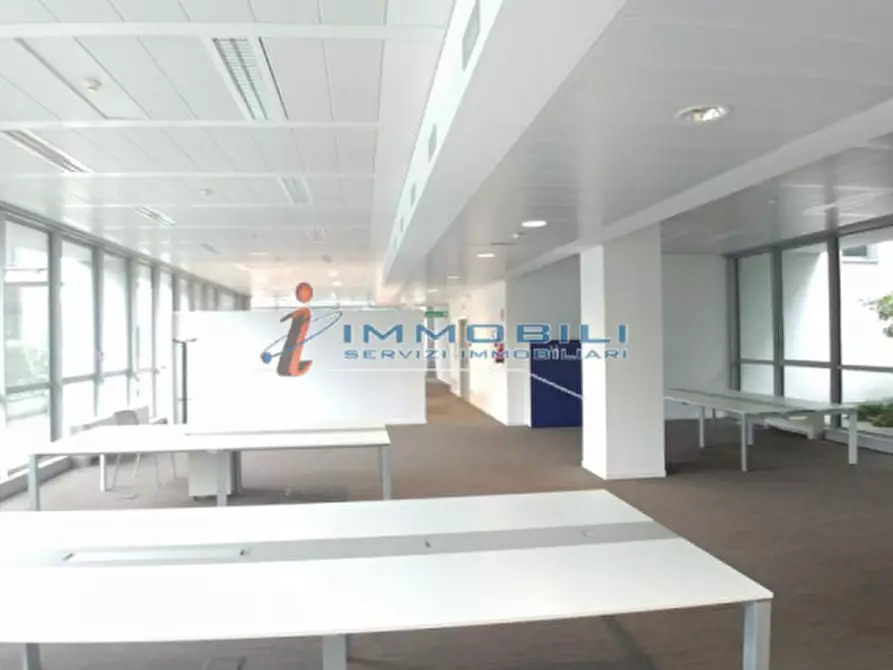 Immagine 20 di Ufficio in affitto  in VIA BAZZI CARLO a Milano