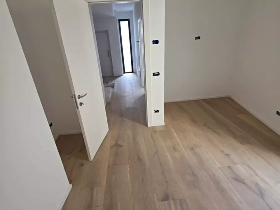 Immagine 2 di Casa indipendente in vendita  in via Sanvonarola a Padova